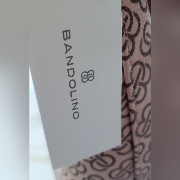 Bandolino Purse - Picture 8 of 8